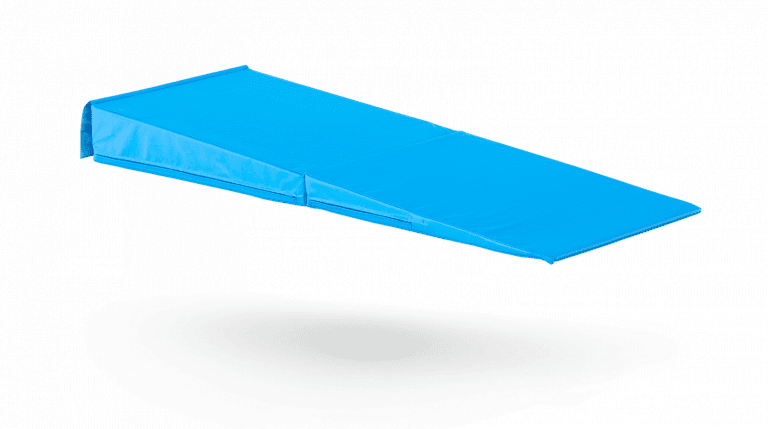 Foldable startramp