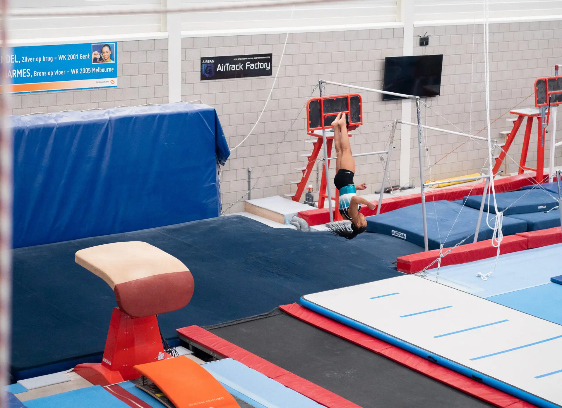 AirFloor AirBag AirTrack Factory Gymnastics