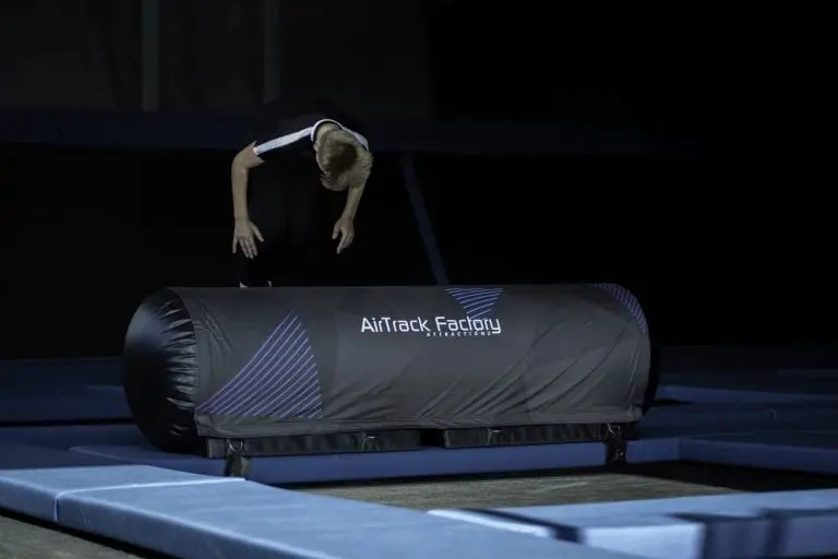 Inflatable trampoline park obstacle